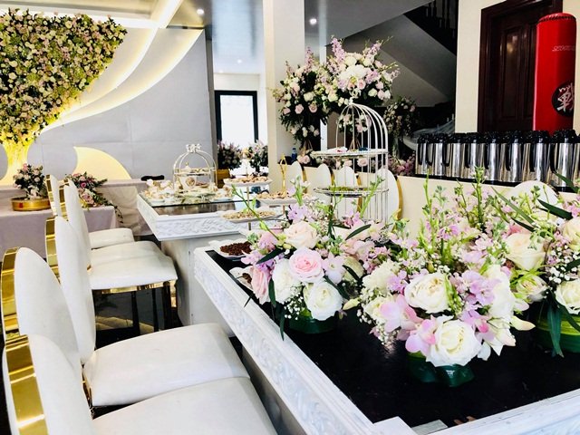 Đám cưới tiền tỷ tại Quảng Ninh với sự góp mặt của nhiều ngôi sao nổi tiếng, mời 1000 khách khiến MXH ngất ngây